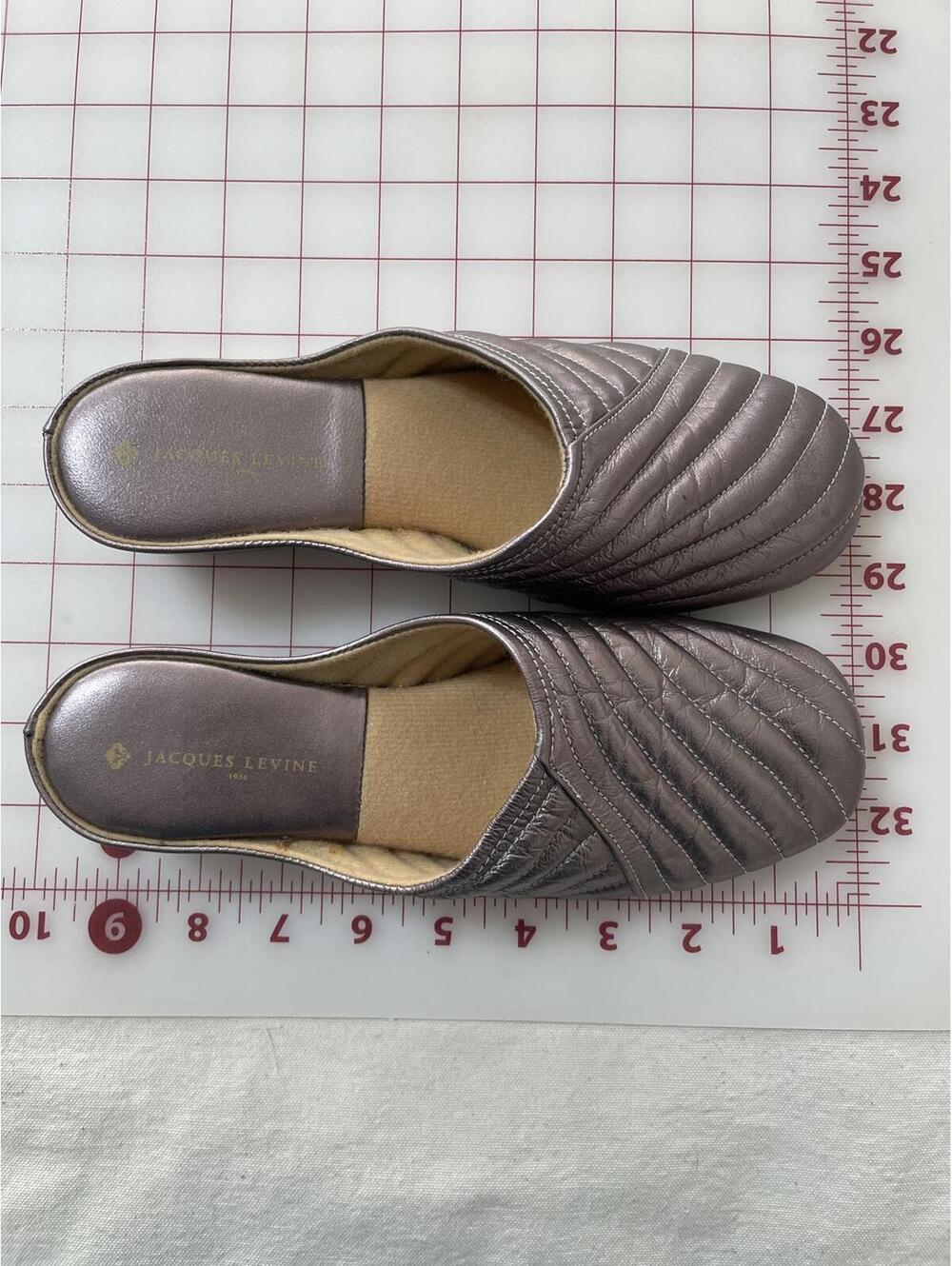 NWT Jaques Levine leather slippers tan/bronze women's 5 B
